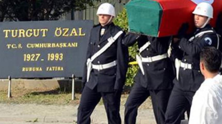 Elitaş: Eğer Özal'ı Ergenekon zehirlediyse...