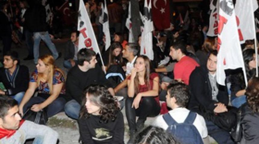 TGB'li grubun otob&uuml;s&uuml;ne evrak engeli