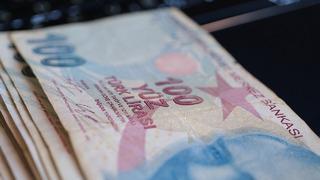 SGK düğmeye bastı: Eşe dosta iyilik yapmak isterken o yola başvurulanlar yandı! Hem faiziyle geri alınacak hem de 5 yıla kadar hapis var!