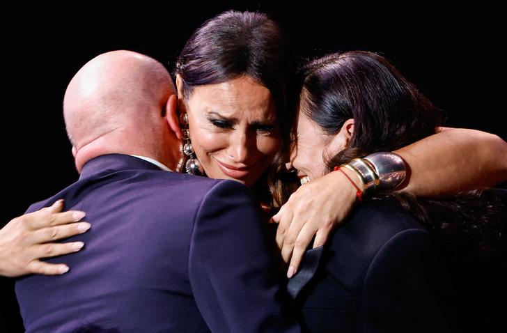 &Ccedil;ok konuşulan Cannes'da kim ne &ouml;d&uuml;l aldı? En İyi Kadın Oyuncu &ouml;d&uuml;l&uuml;nde bir ilk