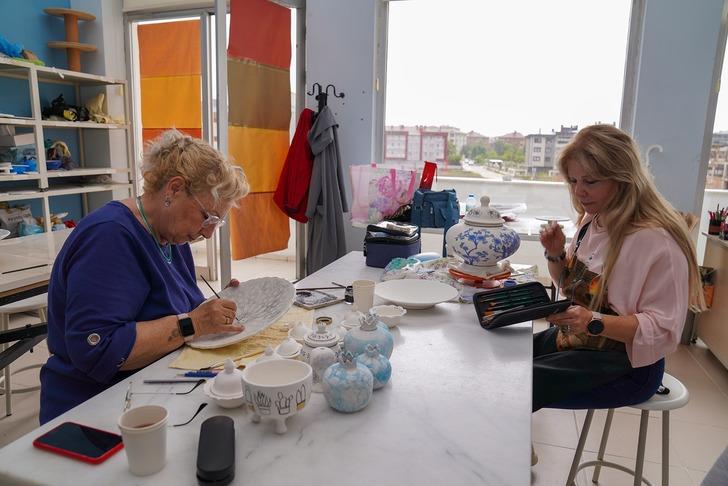 Belde Evleri, kadınların hayatına dokunuyor