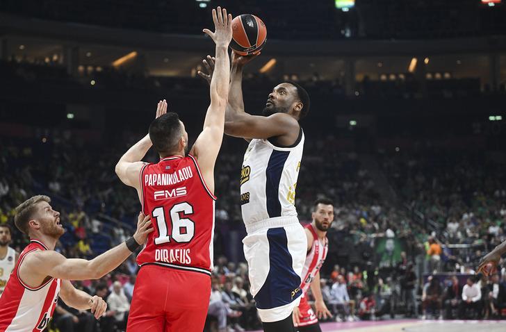 Fenerbahçe Beko EuroLeague'i dördüncü tamamladı! 18824060-728xauto