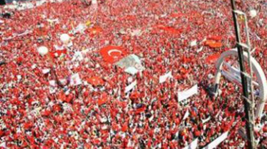 İzmir'de dev kutlama