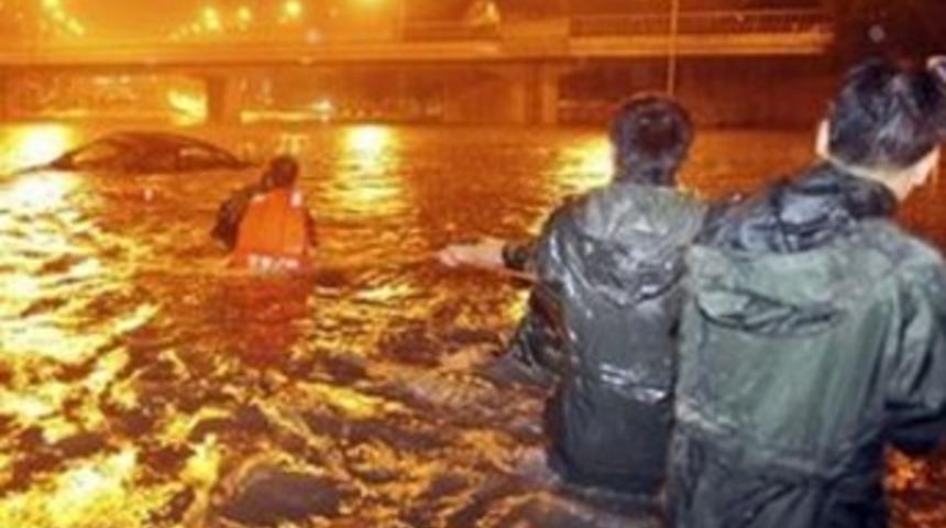 Gaziantep'teki selde biri kadın 3 kişi &ouml;ld&uuml;