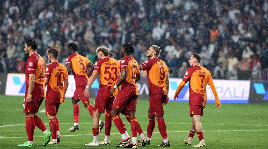 Galatasaray'da şampiyonluk sonrası yeni sezon hazırlıkları başladı! Takıma ilk veda eden isim Kerem Aktükroğlu olabilir