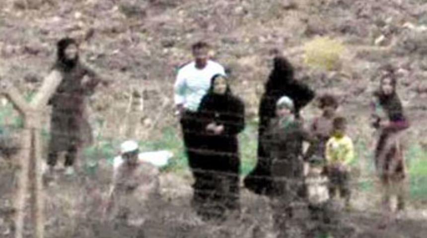 Saatlerce beklediler!