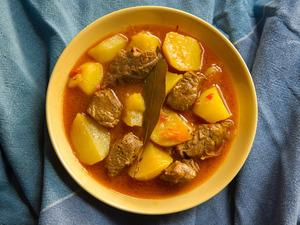Etli patates yemeği tarifi: Etli patates yemeği nasıl yapılır?