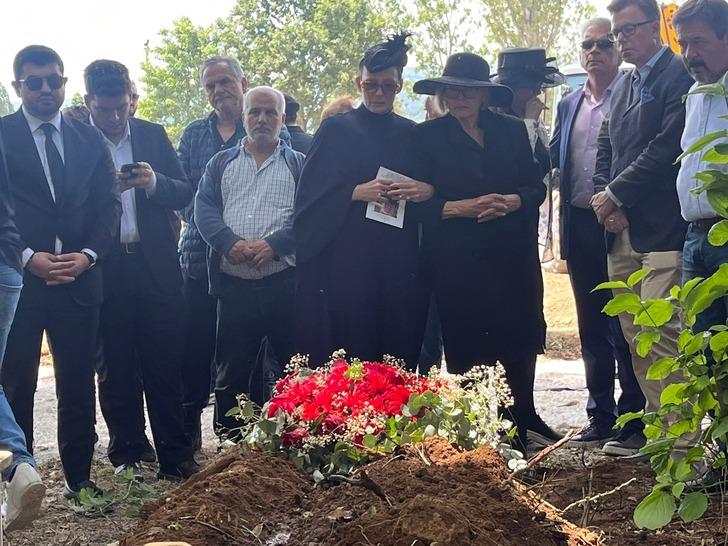 Ekonomist Korhan Berzeg 345 gün sonra defnedildi