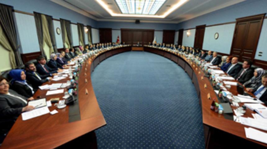 AKP'nin A takımının g&ouml;revleri belli oldu