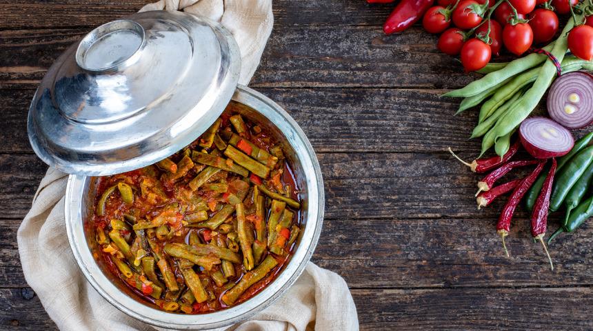 Zeytinyağlı taze fasulye tarifi: Zeytinyağlı taze fasulye nasıl yapılır?