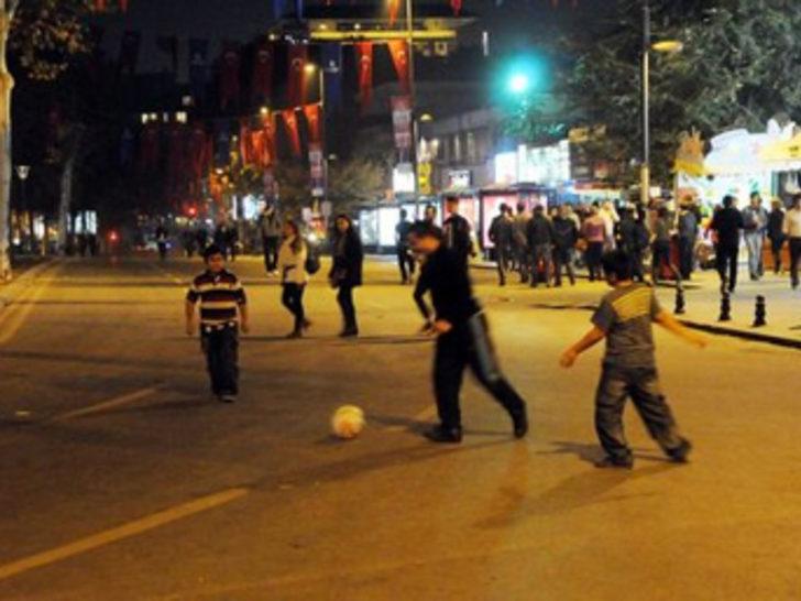 Taksim Meydanı trafiğe kapandı