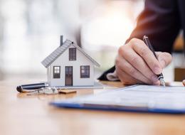 Kurbana girer gibi ev almak! Bankalarda ortak konut kredisi dönemi... Bir ilk: 4 tanıdığını getirene kredi kolaylığı