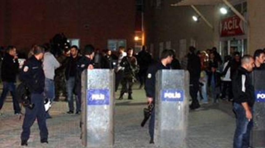 Hakkari'de &ccedil;atışma; 3 şehit