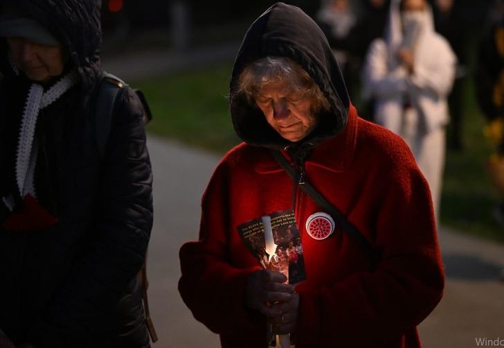 CALIFORNIA'DA GECE N&Ouml;BETİ