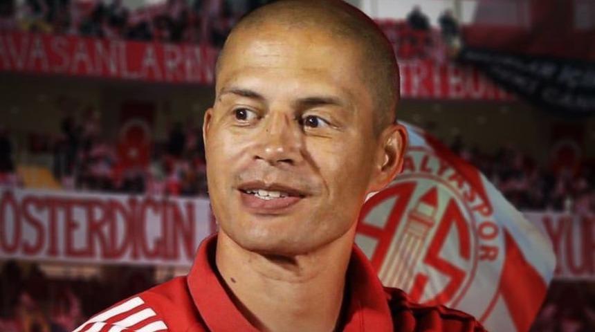 Alex de Souza görevine resmen başlıyor! Geliş saati belli oldu