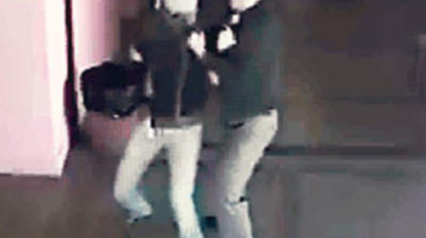 Kahraman &ouml;ğretmen ter&ouml;riste b&ouml;yle direndi