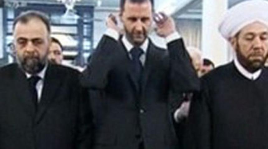 Beşar Esad bayram namazı kıldı