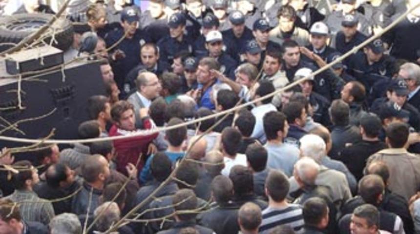 Cinayet Şark&ouml;y'&uuml; ayağa kaldırdı