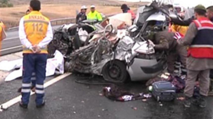 Aynı aileden 5 kişi öldü