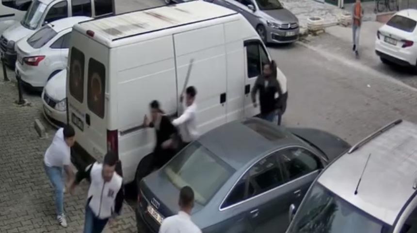 Barış buluşması kanlı bitti! Sokak ortasında döner bıçağı ile saldırdı