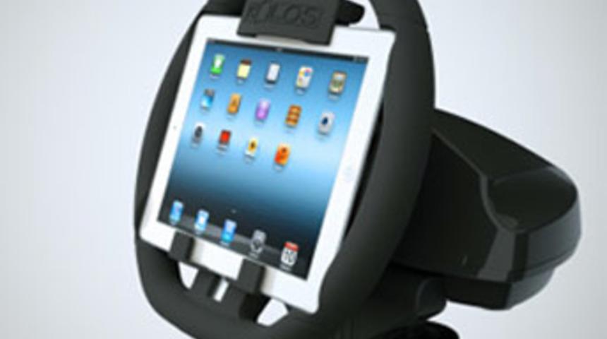 iPad i&ccedil;in &uuml;retilmiş ilk yarış direksiyonu