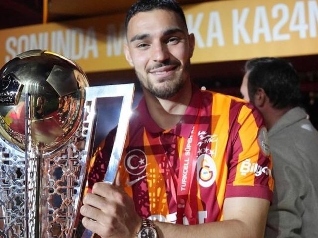 Kaan Ayhan direkt olarak Mert Hakan Yandaş'a göndermede bulundu! Taraftardan beğeni yağmuru geldi