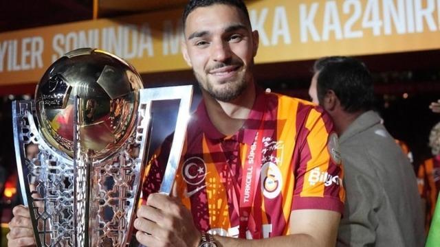 Kaan Ayhan direkt olarak Mert Hakan Yandaş'a göndermede bulundu! Taraftardan beğeni yağmuru geldi