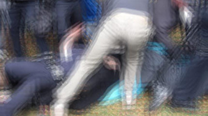 &Ouml;yle bir dayak yedi ki...