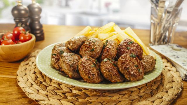 Bayat ekmek köftesi tarifi: Bayat ekmek köftesi nasıl yapılır?