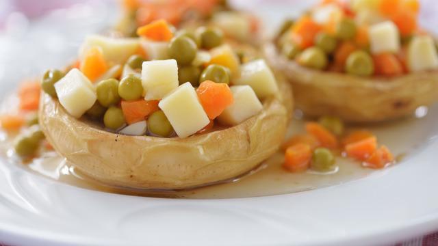 Zeytinyağlı enginar dolması tarifi: Zeytinyağlı enginar dolması nasıl yapılır?