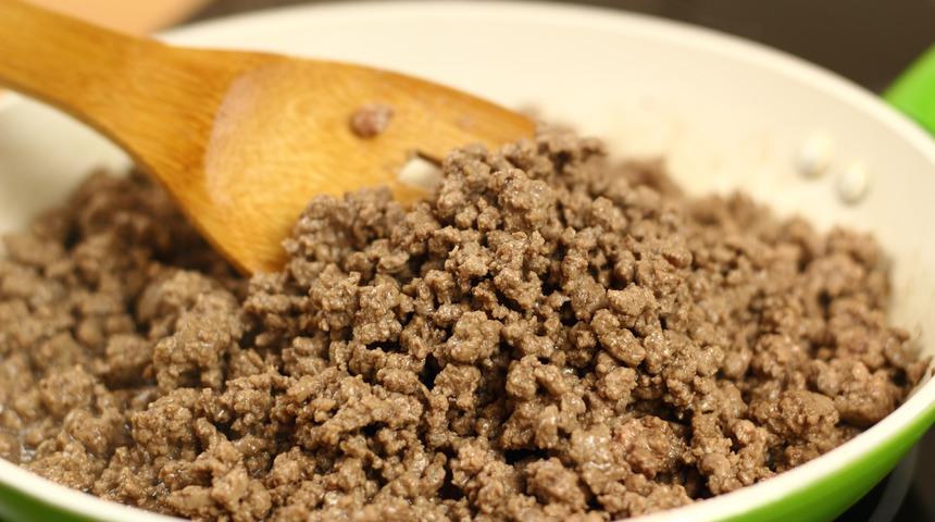 Kıymalı ekmek kebabı tarifi: Kıymalı bayat ekmek kebabı nasıl yapılır?