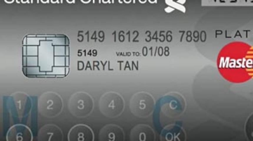 Dokunmatik ve LCD ekranlı kredi kartı