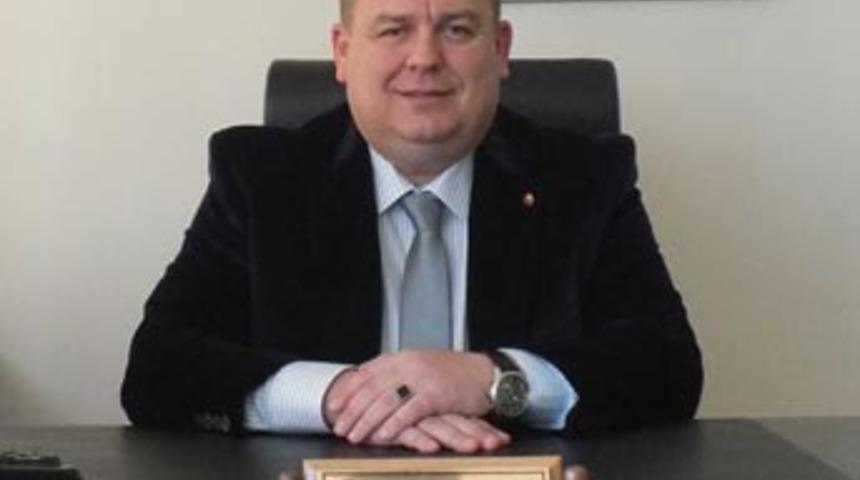 Başkan evinde asılı bulundu