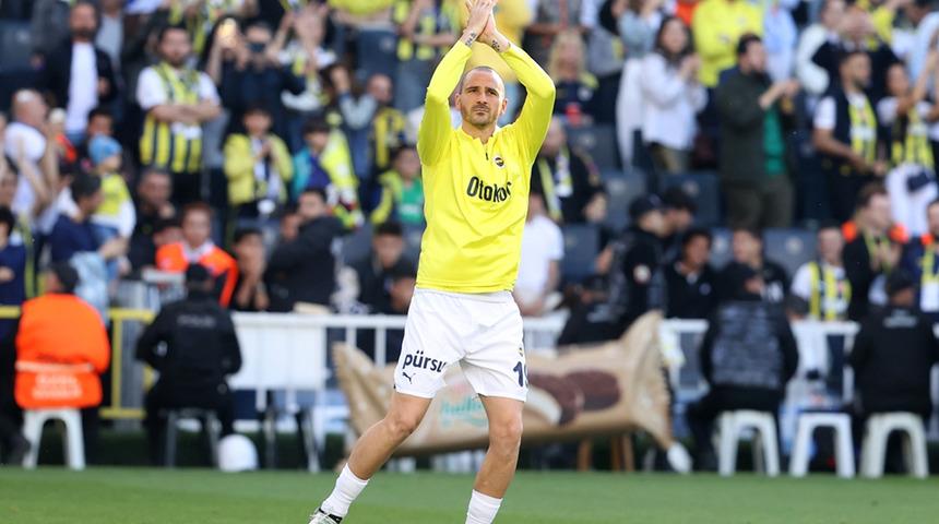 Fenerbahçe'nin tecrübeli oyuncusu Bonucci emekli olduğunu açıkladı