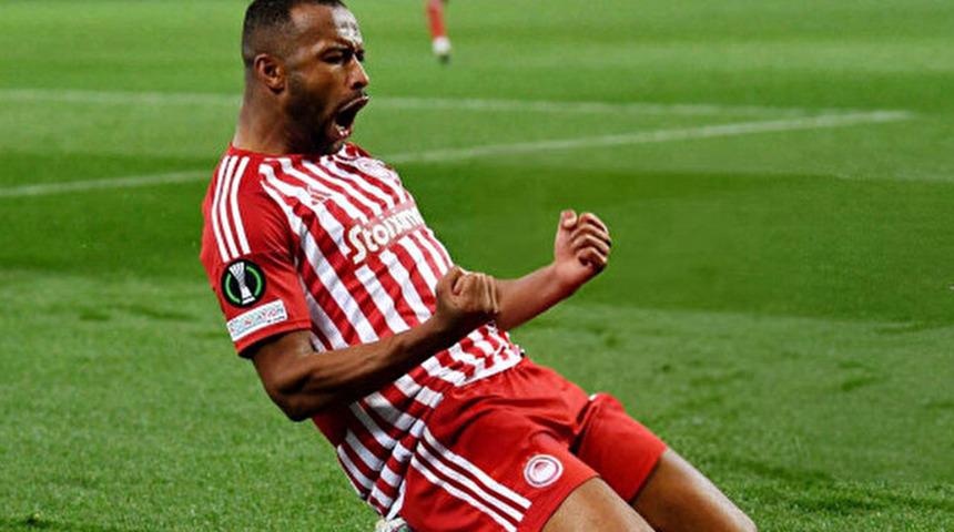 UEFA Avrupa Konferans Ligi Finali’nde Olympiakos, Fiorentina’yı 1-0 mağlup ederek şampiyon oldu!
