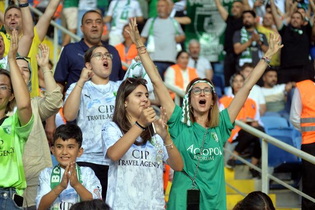 224373_SAKARYASPOR-BODRUM-FK-MACI-ILK-YARI-FOTO