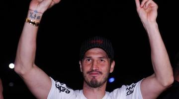 Salih Uçan ile anlaşma sağlandı! Beşiktaş yönetimiyle el sıkıştı