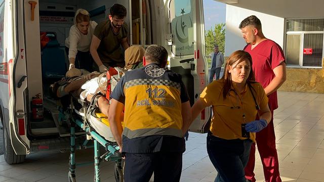 Patates ekimi yaparken üzerine yıldırım düştü! Hayati tehlikesi sürüyor