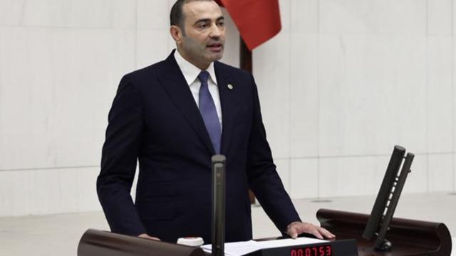 İYİ Parti Antalya Milletvekili Aykut Kaya istifa etti