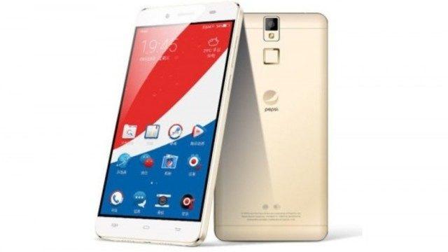 Pepsi Phone P1 geliyor!