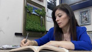 Esnaflık yapıyordu! Hayalini 43 yaşında gerçekleştirdi 'Sabah erken saatlerde dükkana pek gelen giden olmayınca yapıyordum'