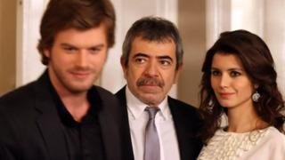 Beren Saat, Selçuk Yönem ve Kıvanç Tatlıtuğ yıllar sonra bir araya geldi! Sosyal medya yıkıldı 