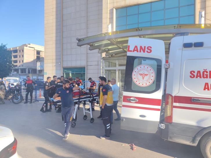 Şanlıurfa'da acı olay! Mercimek hasadı yapan iş makinesi yüksek gerilim hattına takıldı: 2 ölü, 3 ağır yaralı