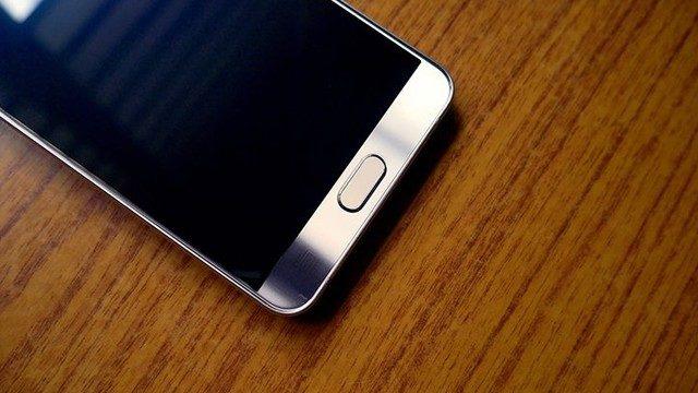 Samsung Galaxy A3 ve Galaxy A5 görüldü!