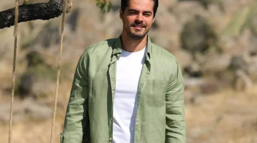 Gönül Dağı setinde tanışıp sevgili oldular! Berk Atan ve Sude Zülal Güler’den aşk pozu