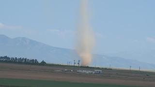 Yer: Bitlis! Kırsal alanda oluşan hortum korkuya neden oldu