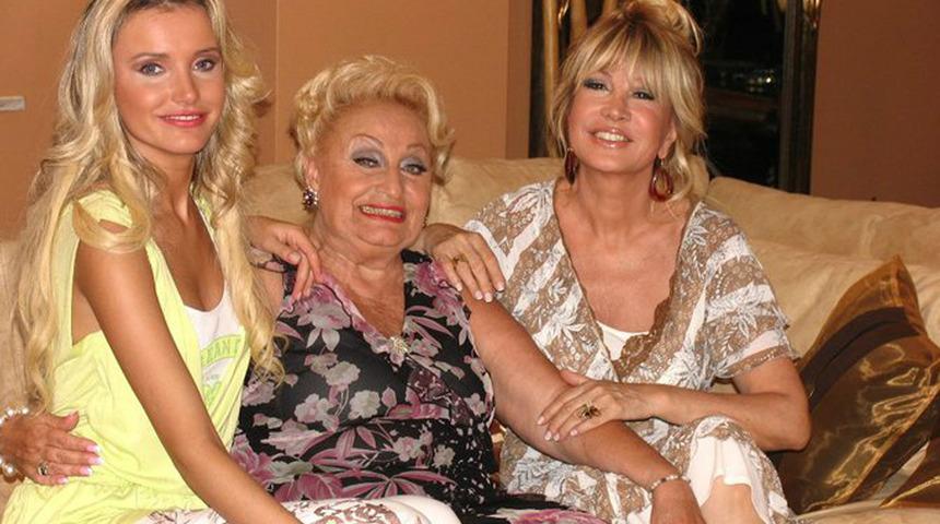 G&ouml;zlerden uzakta yaşıyordu! Meral Kaplan, Arka Sokaklar'da ortaya &ccedil;ıktı