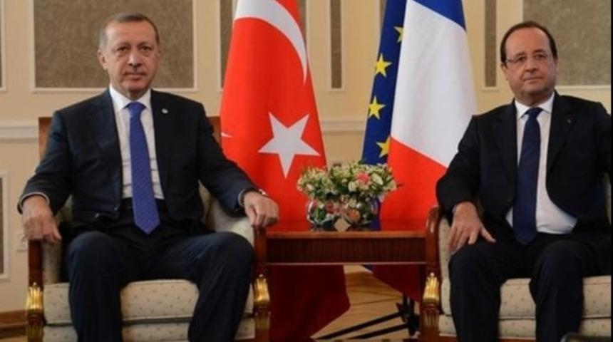 Erdoğan'dan Fransa Cumhurbaşkanı'na taziye telefonu