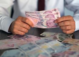 Kredi çekenleri ilgilendiriyor! Borcunu erken kapatanlar için emsal karar geldi