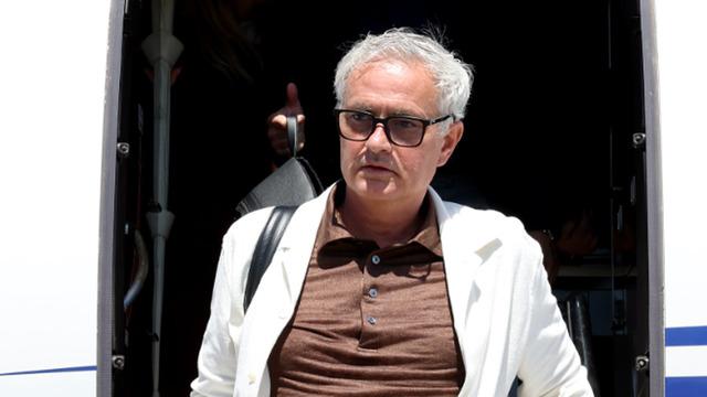 Mourinho'nun helikopteri rotasını stadyuma kırdı!